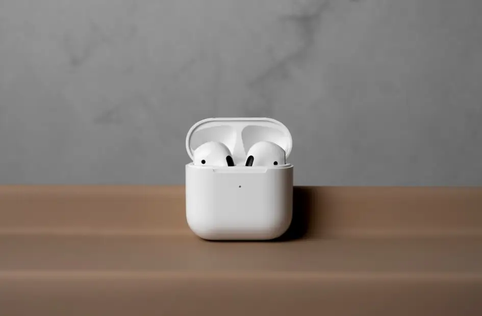 Featured image: Airpods